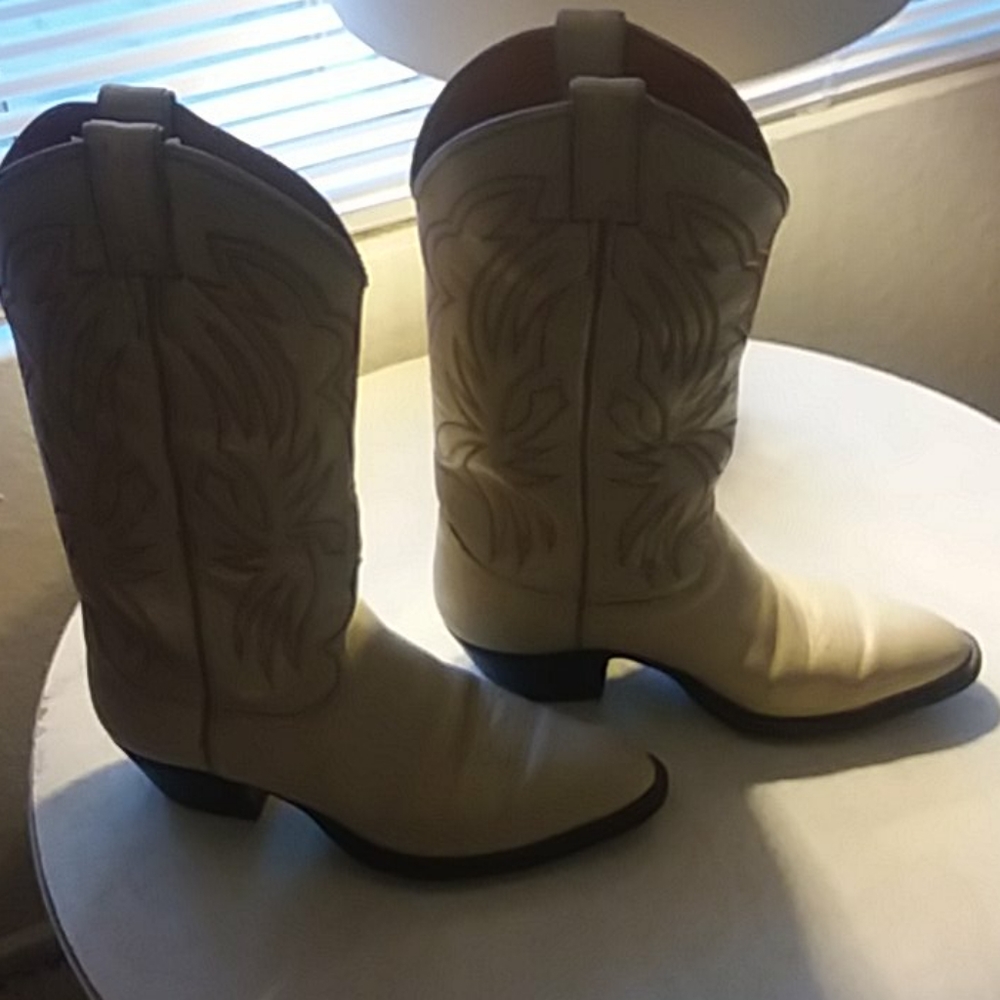 Justin cowboy boots